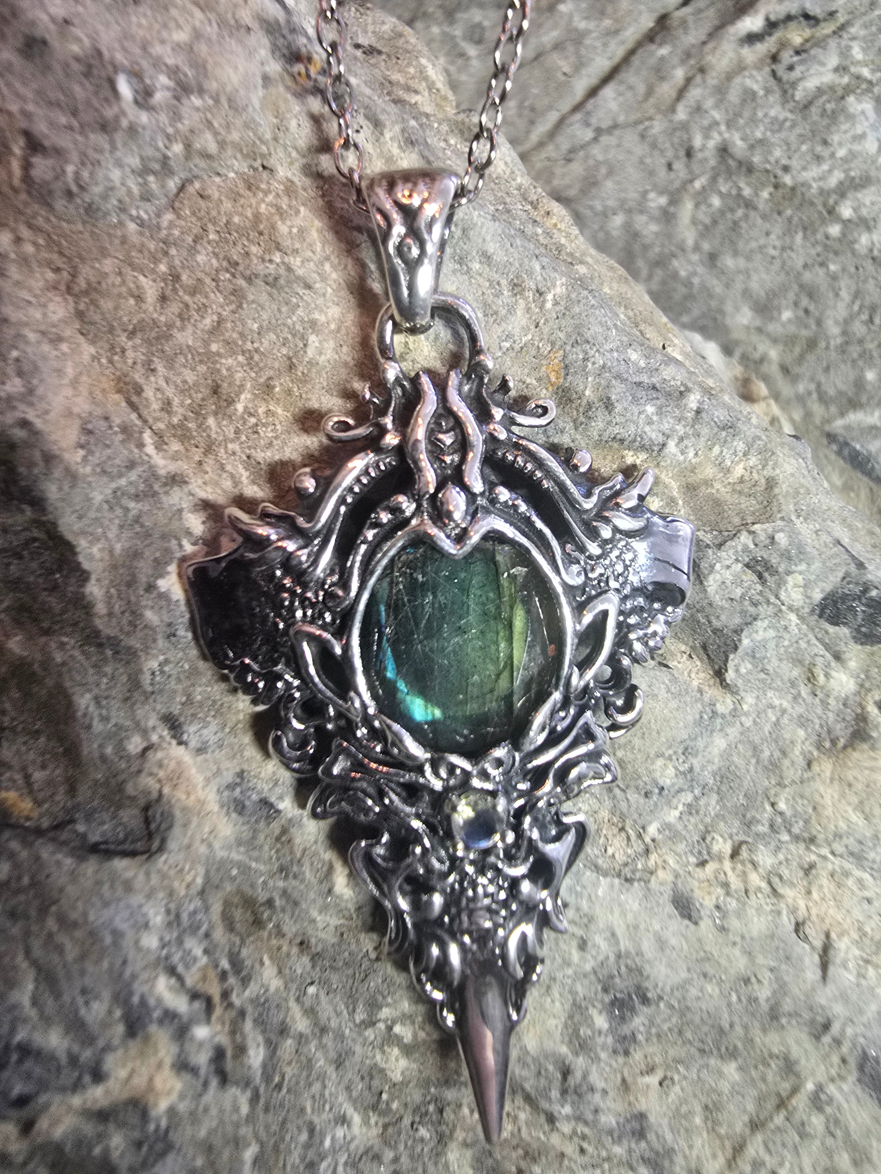Voidspire Pendant | Silver