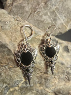 Ravencrest Earrings | Silver plated