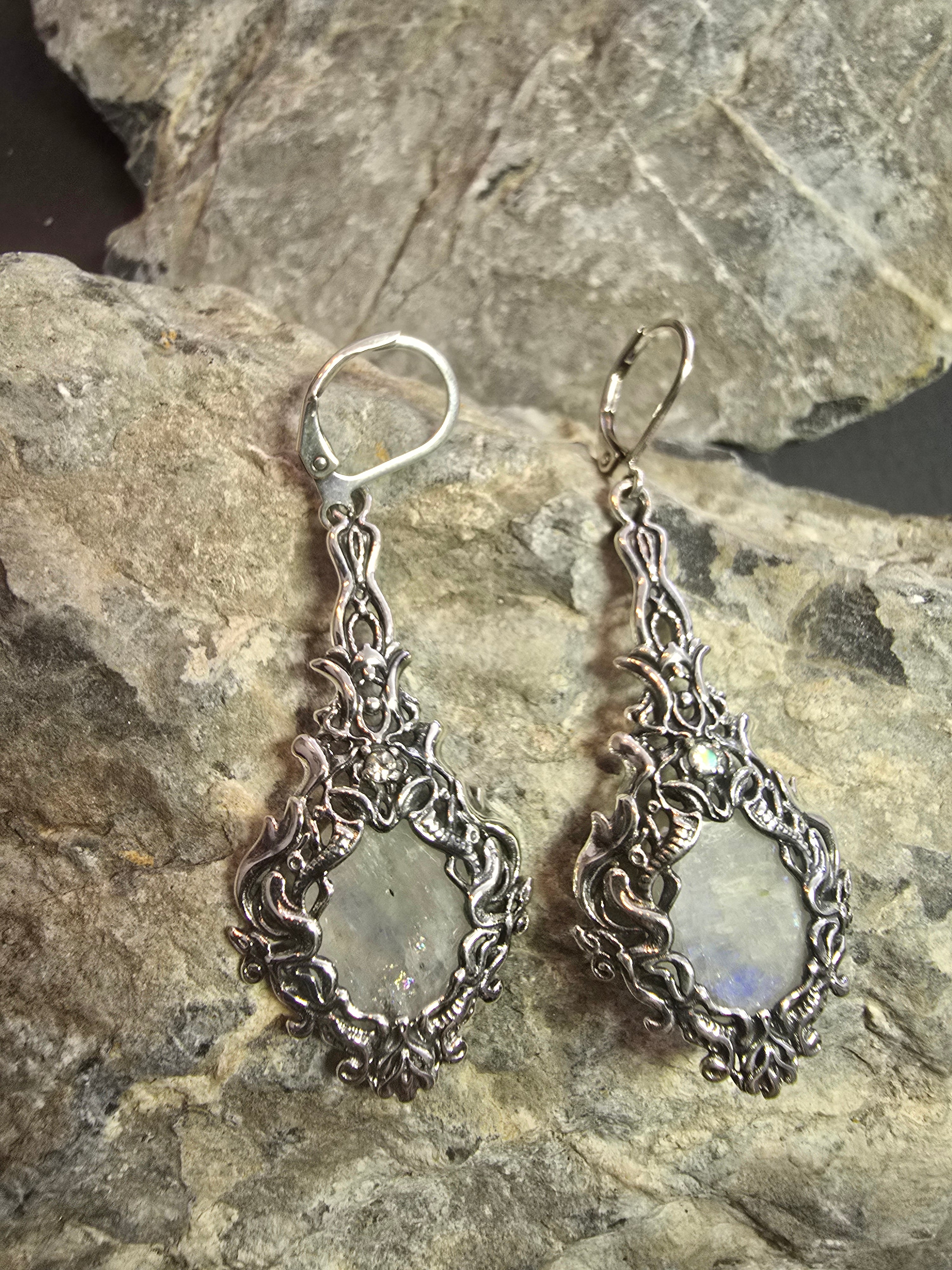 Ivybound Earrings | Silver plated